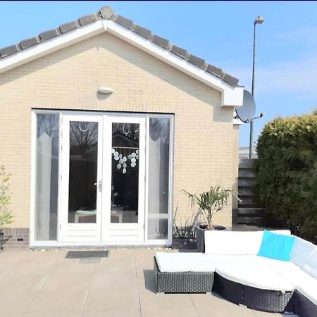 Huisje Finn, Met Grote Tuin En Veel Privacy Dirkshorn Luaran gambar