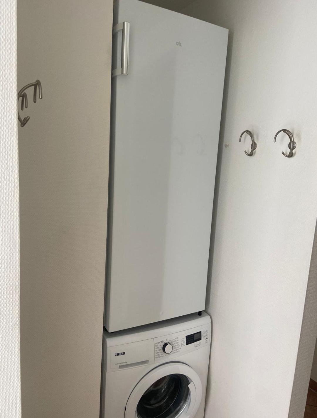 Huisje Finn, Met Grote Tuin En Veel Privacy Dirkshorn Luaran gambar